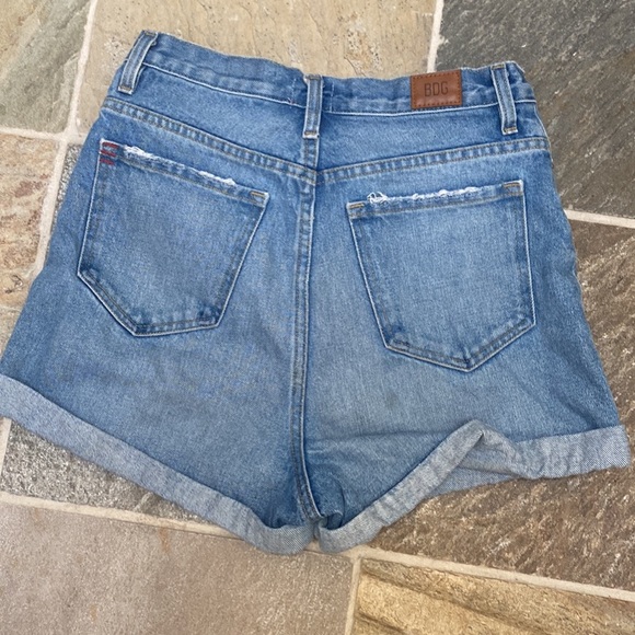 Urban Outfitters BDG denim mom shorts - Picture 3 of 4